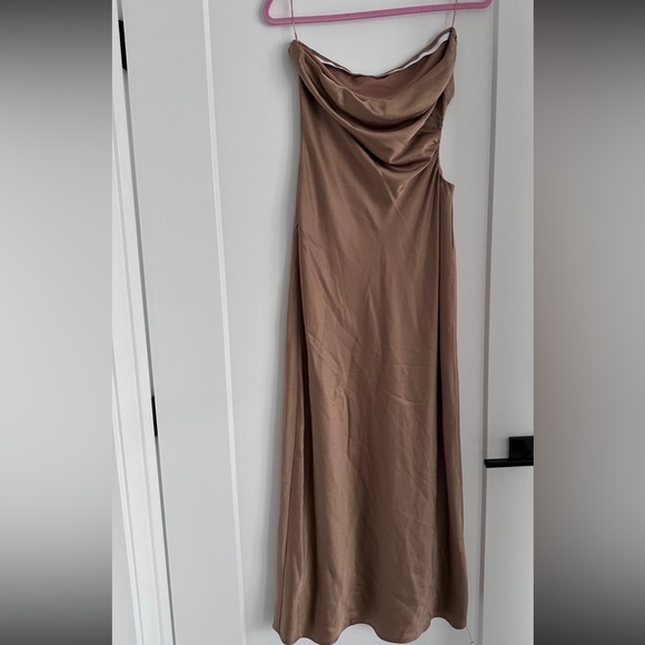 Reformation Nevaeh Dress Size M - Picture 6 of 6